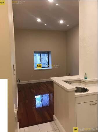 Photo 7 of Richmond St. Unit 4