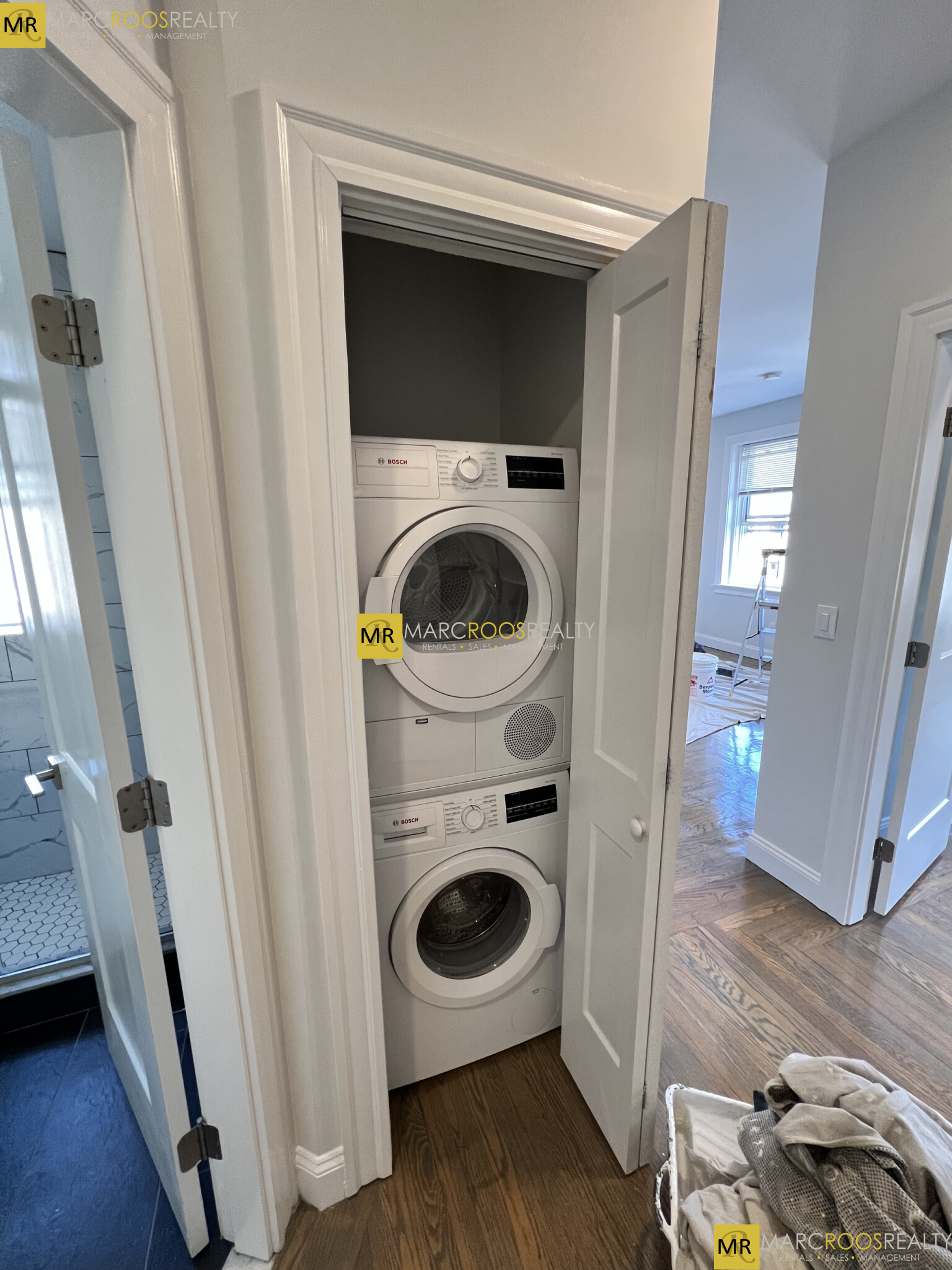 Photo 3 of 28 Queensberry St. Unit 15