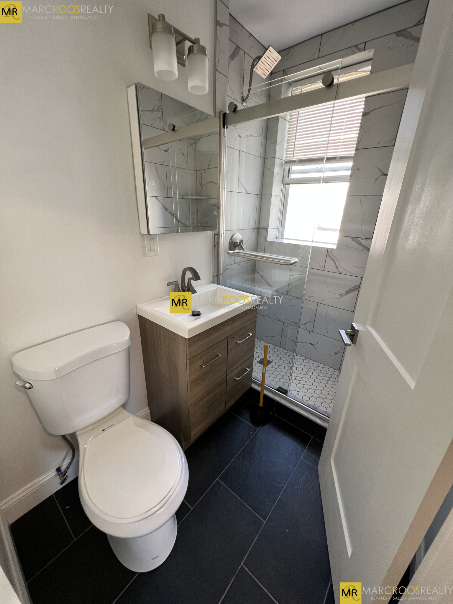 Photo 7 of 28 Queensberry St. Unit 15