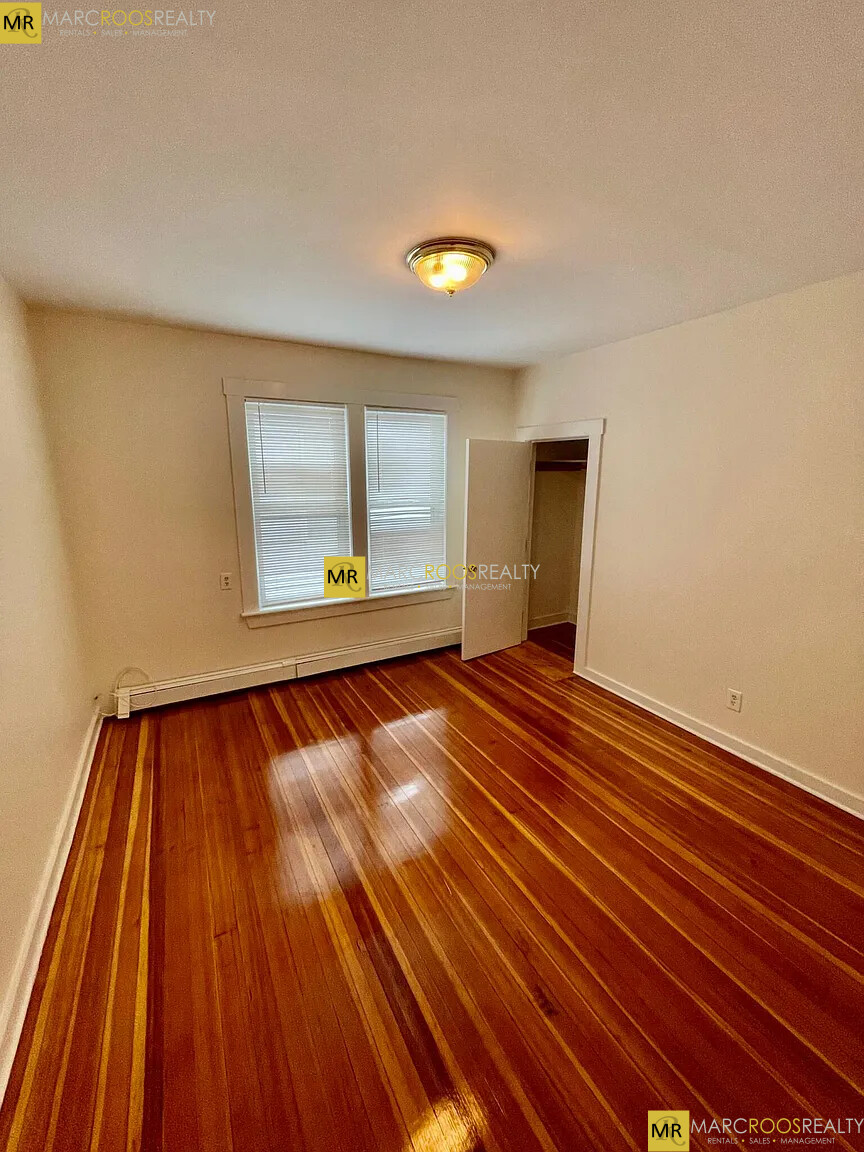66 Pleasant St, Cambridgeport