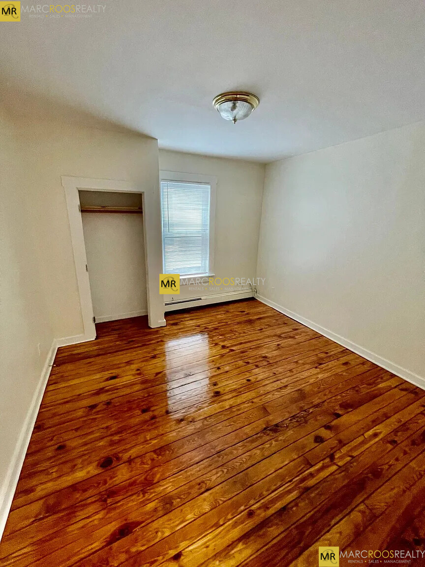 66 Pleasant St, Cambridgeport
