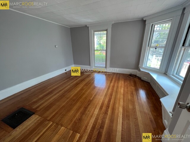 30 Cherry St, Porter Square