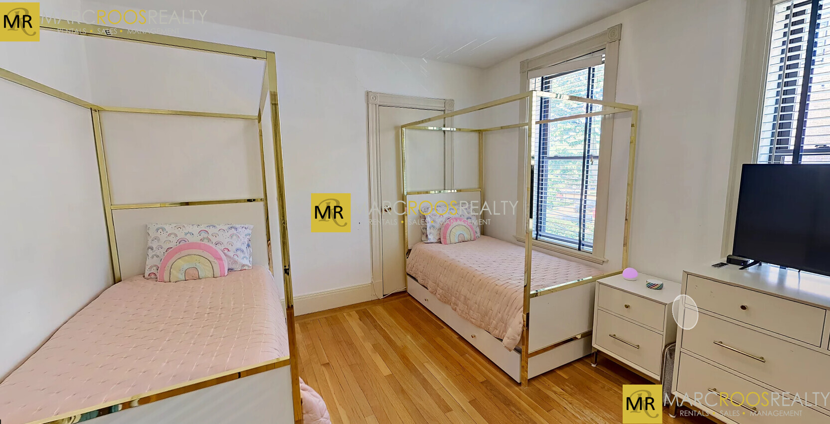 12 Dean Rd, Brookline