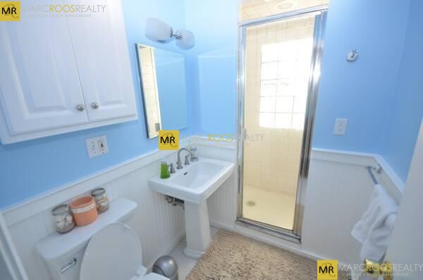 1423 Commonwealth Ave, Allston