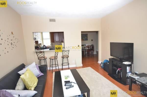 1423 Commonwealth Ave, Allston