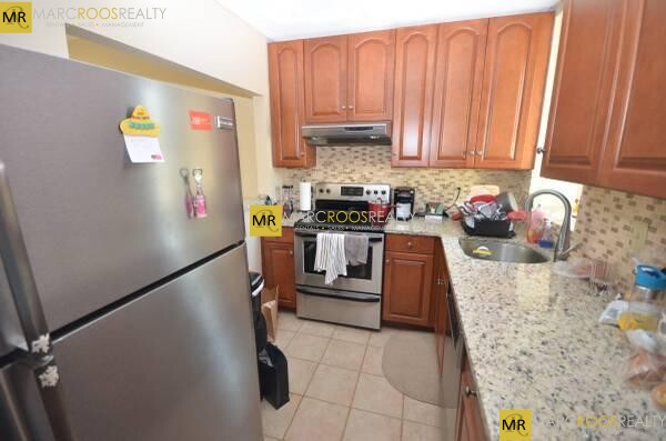 1423 Commonwealth Ave, Allston