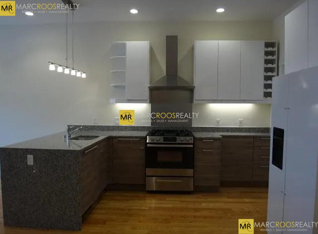 273 Dorchester St, South Boston