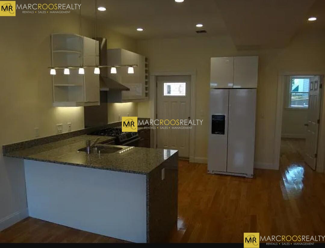 273 Dorchester St, South Boston