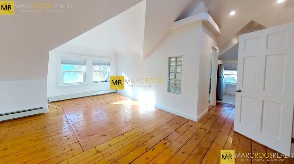 9 Addington Rd, Brookline Hills