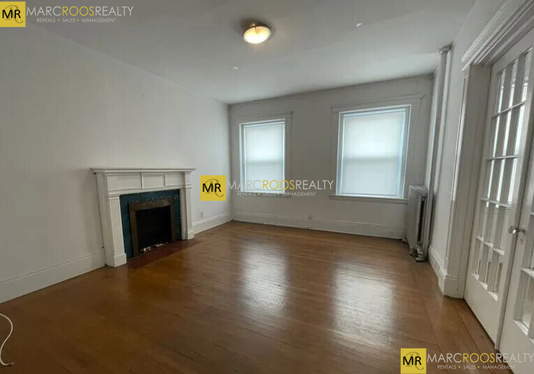 34 Medfield St, Fenway