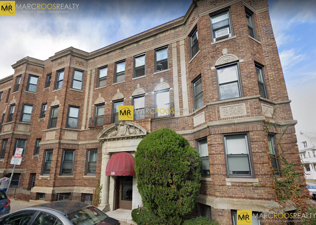 39 Glenville Ave, Allston