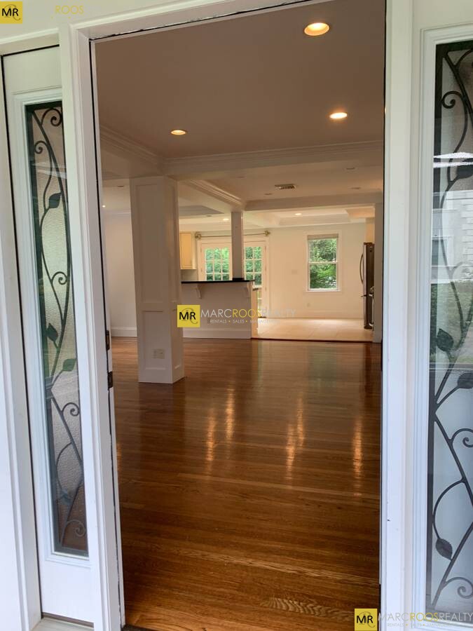 9 Carl St, Newton