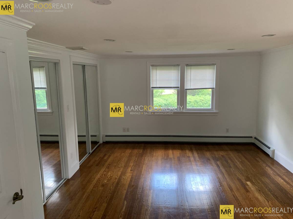 9 Carl St, Newton