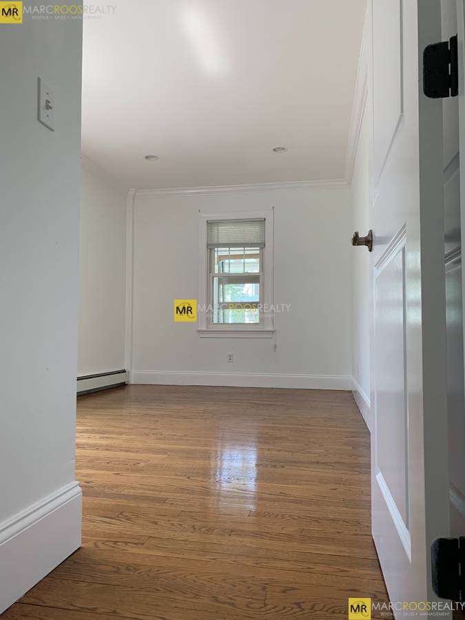 9 Carl St, Newton
