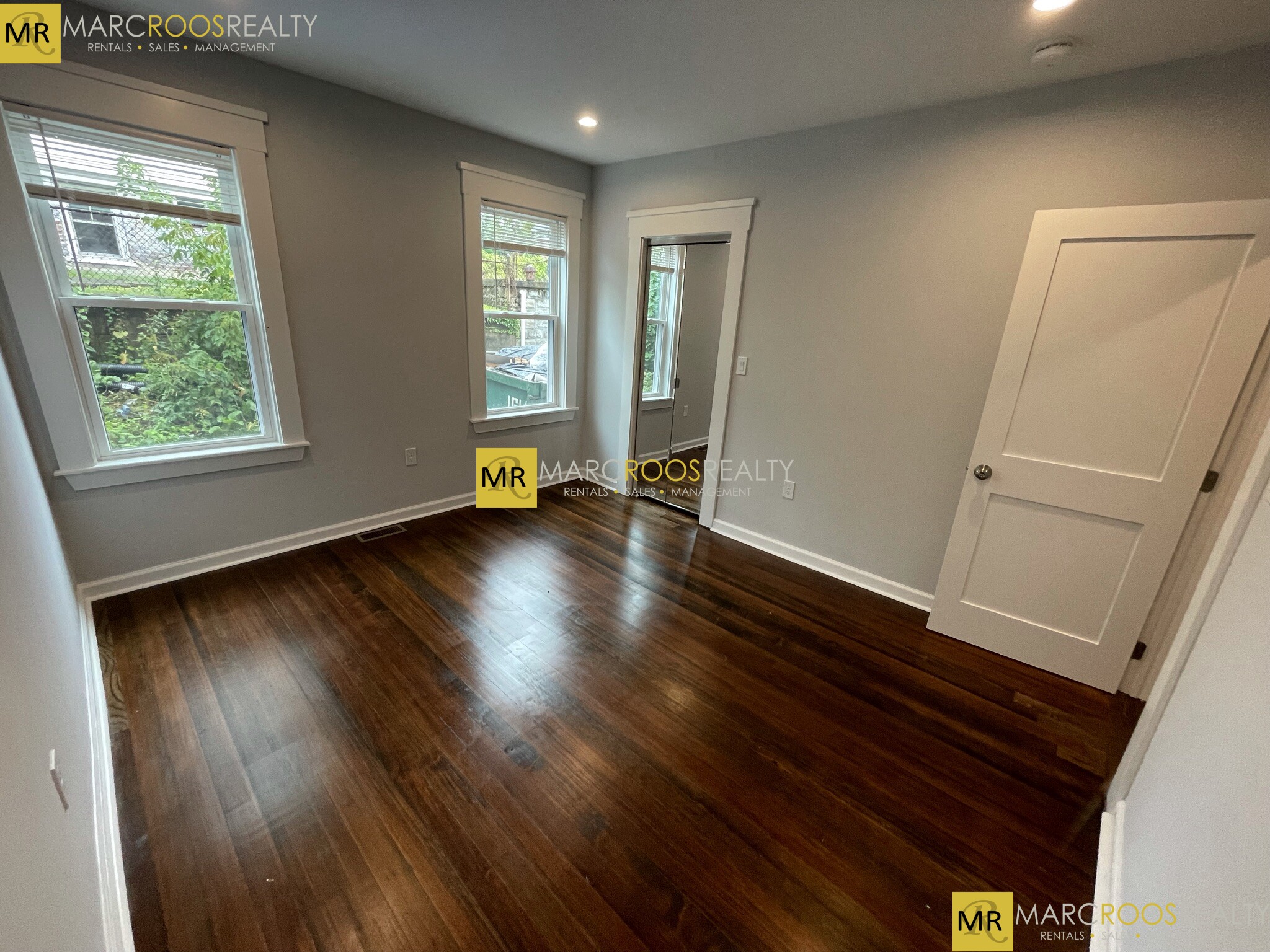 31 Raymond Ave, Powderhouse