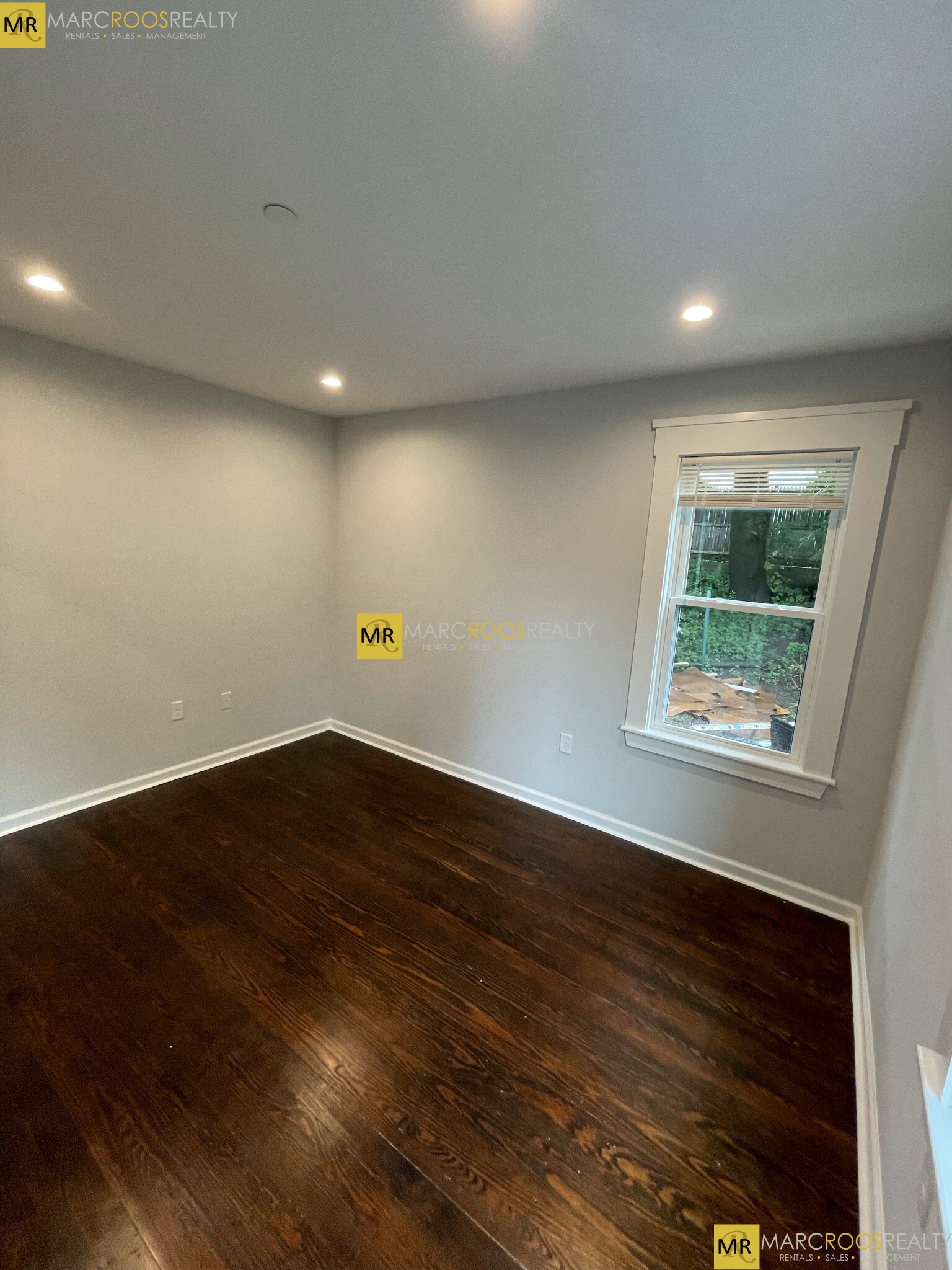 31 Raymond Ave, Powderhouse