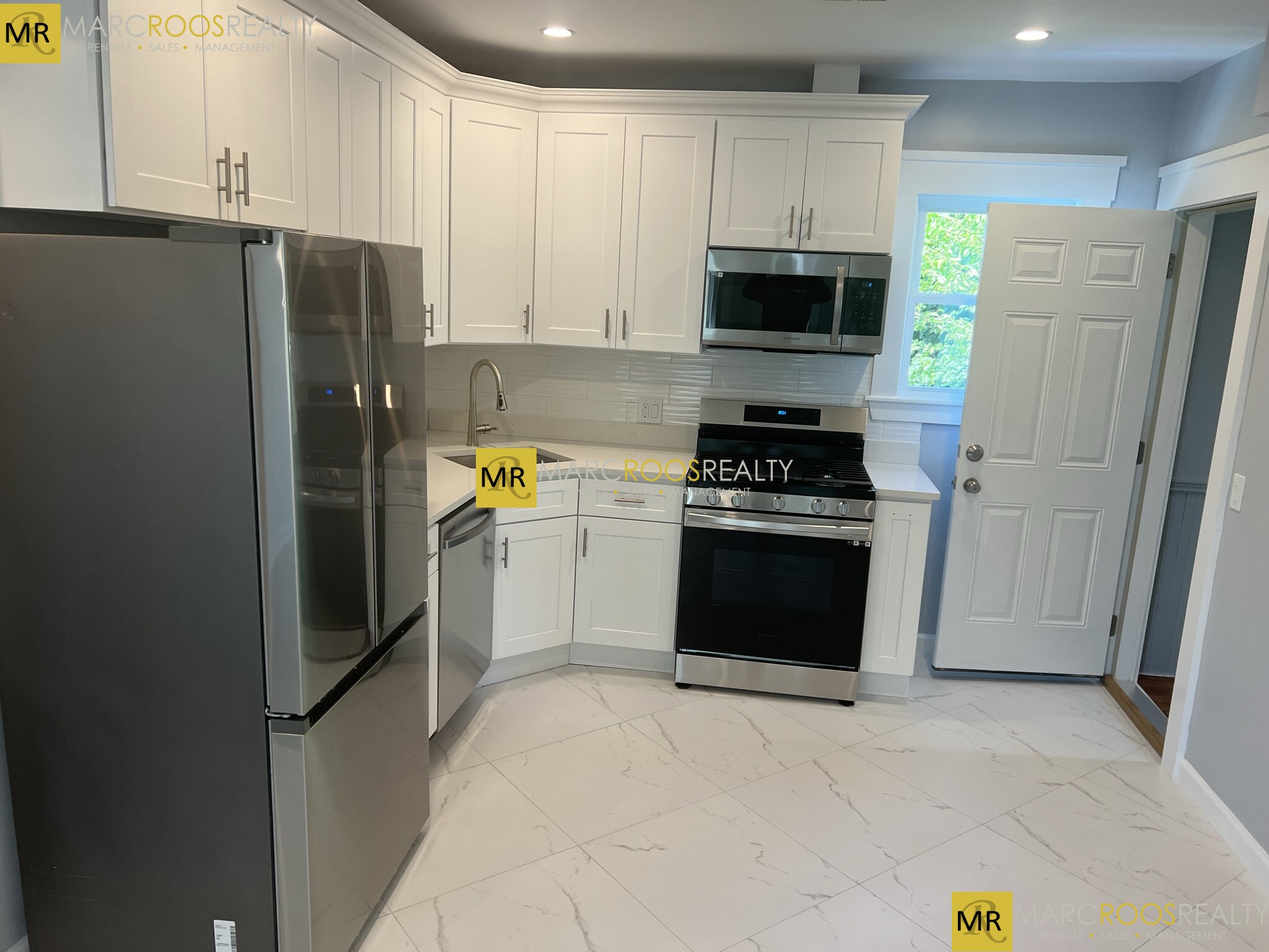 31 Raymond Ave, Powderhouse
