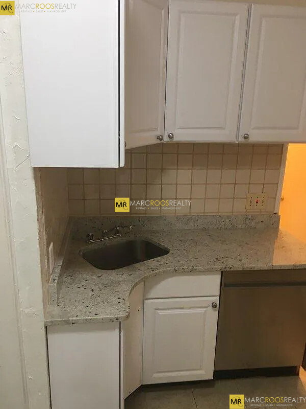 4 Adella Pl, Allston