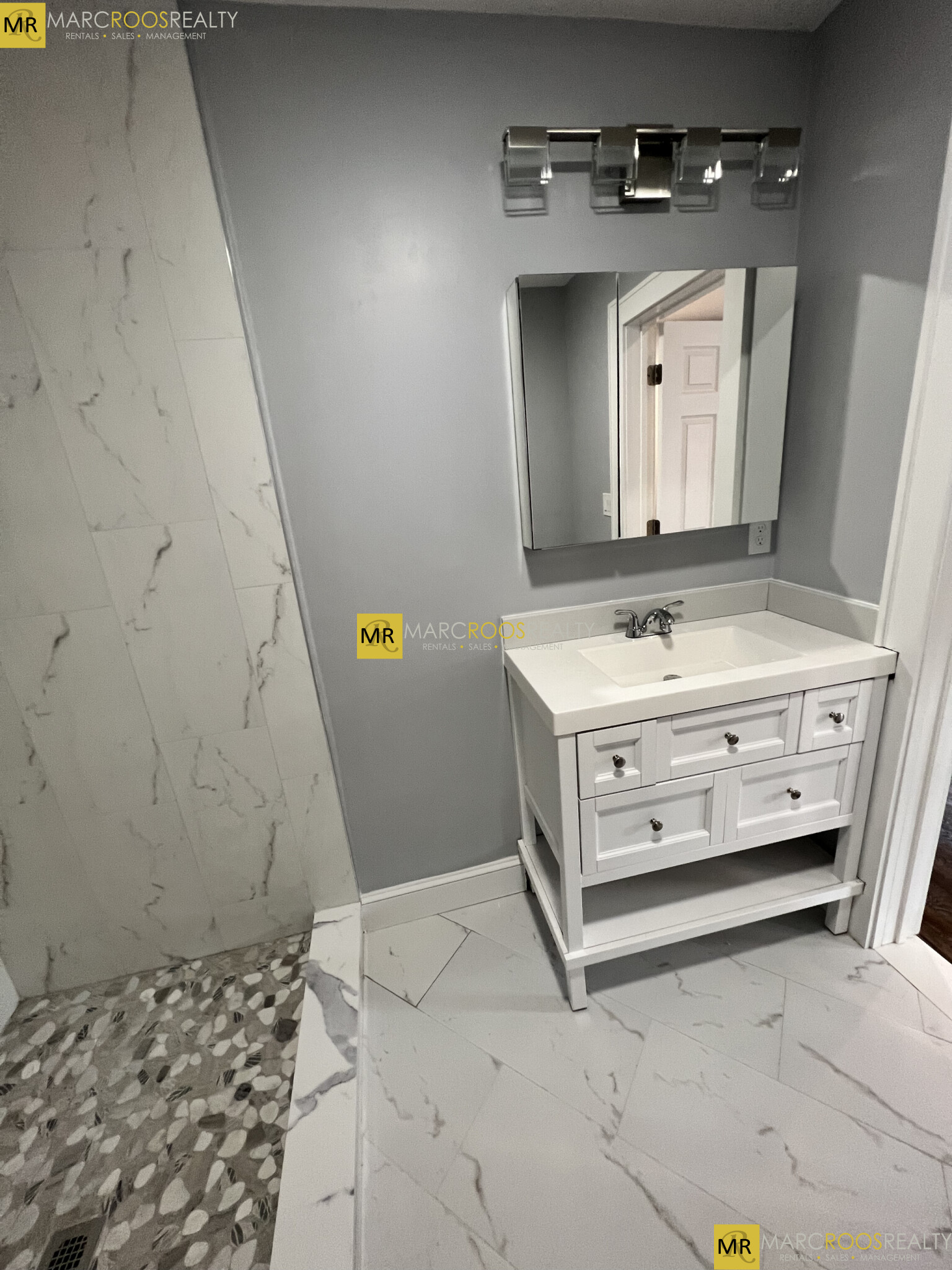 10 Lawrence St, Watertown