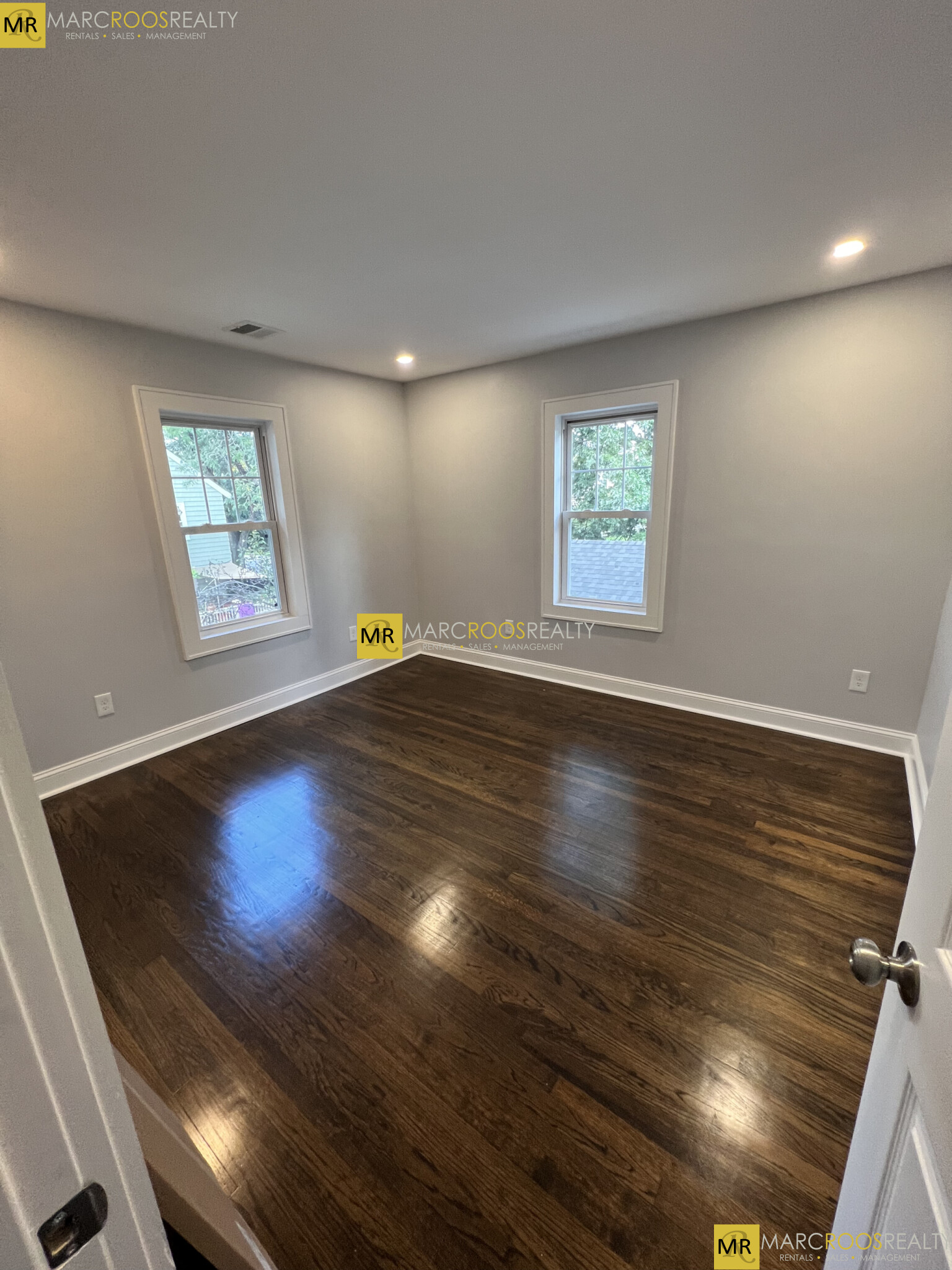 10 Lawrence St, Watertown