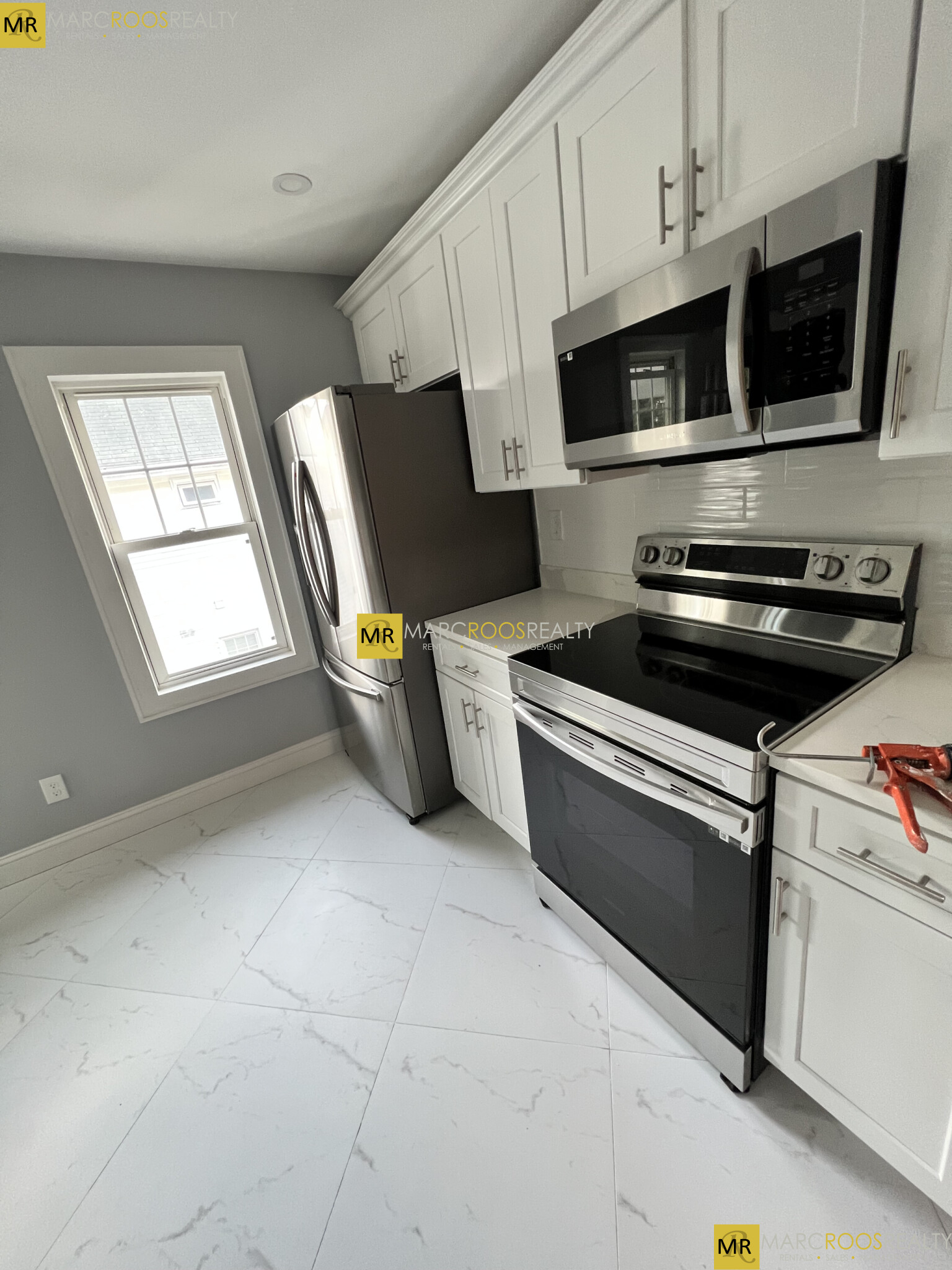 10 Lawrence St, Watertown