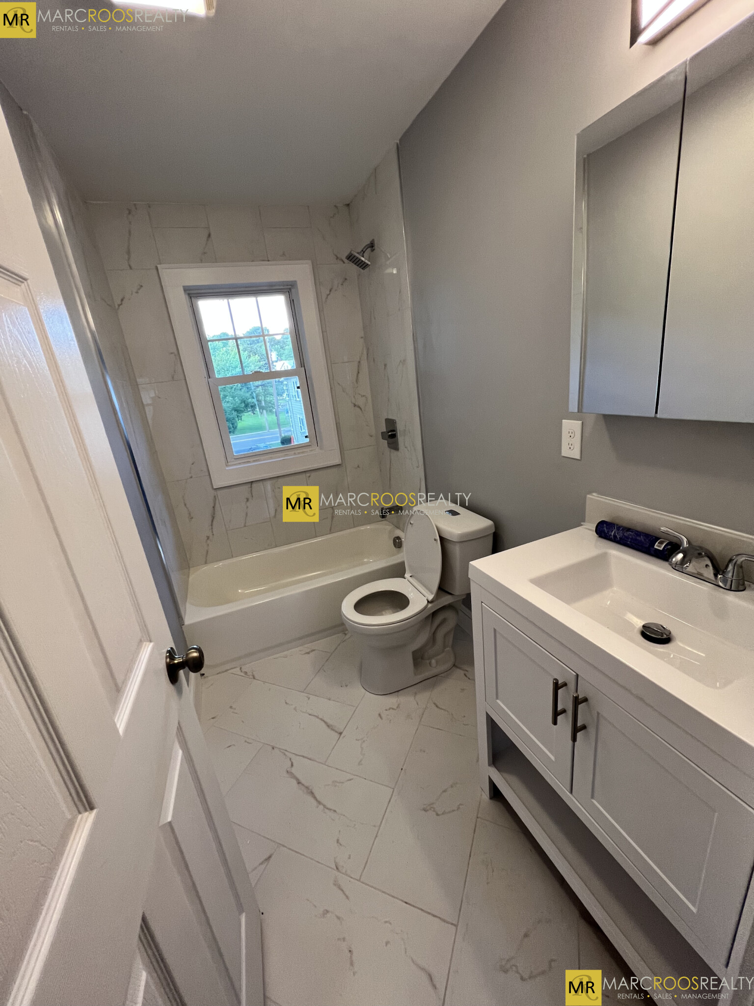 10 Lawrence St, Watertown