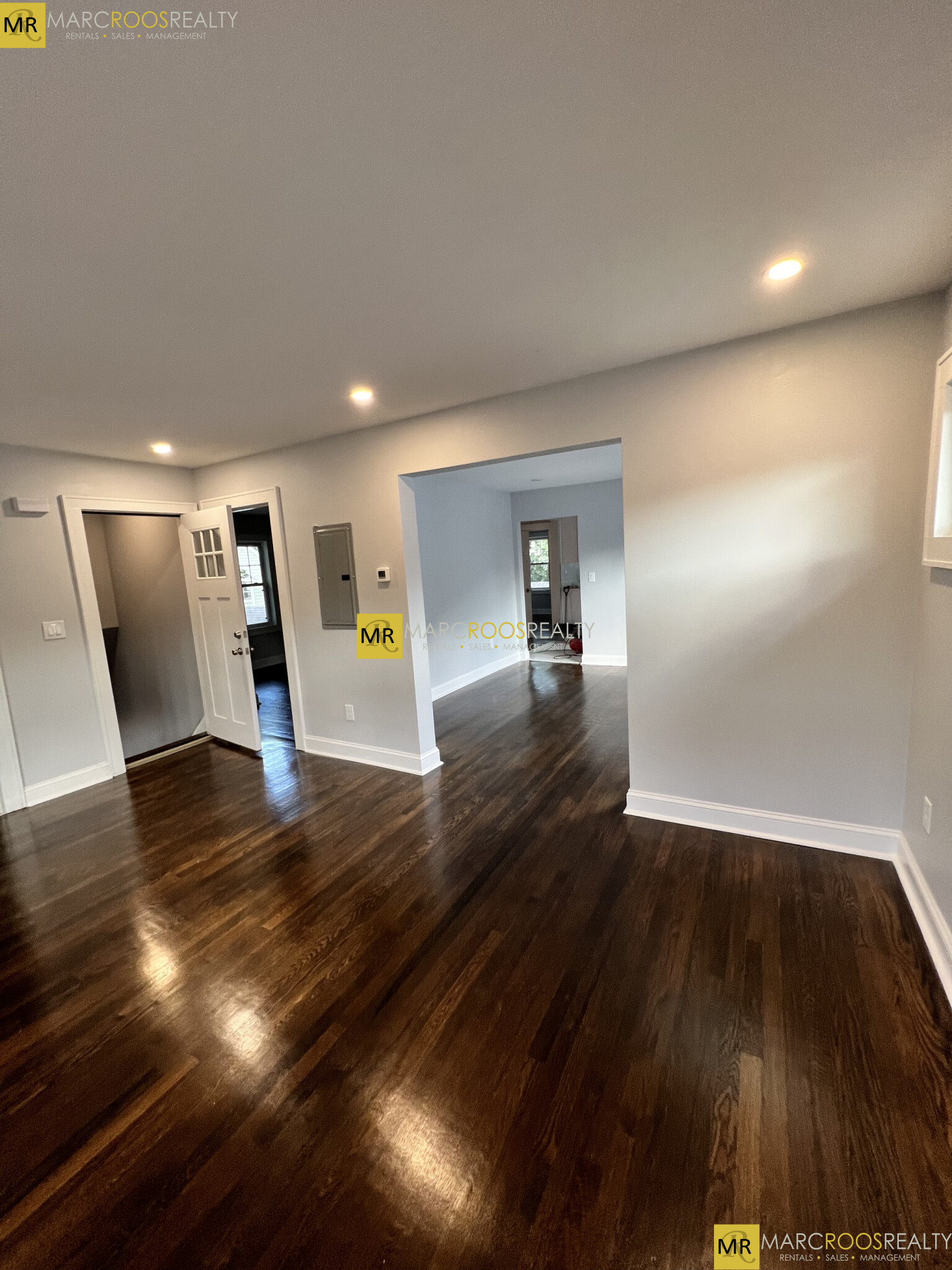 10 Lawrence St, Watertown