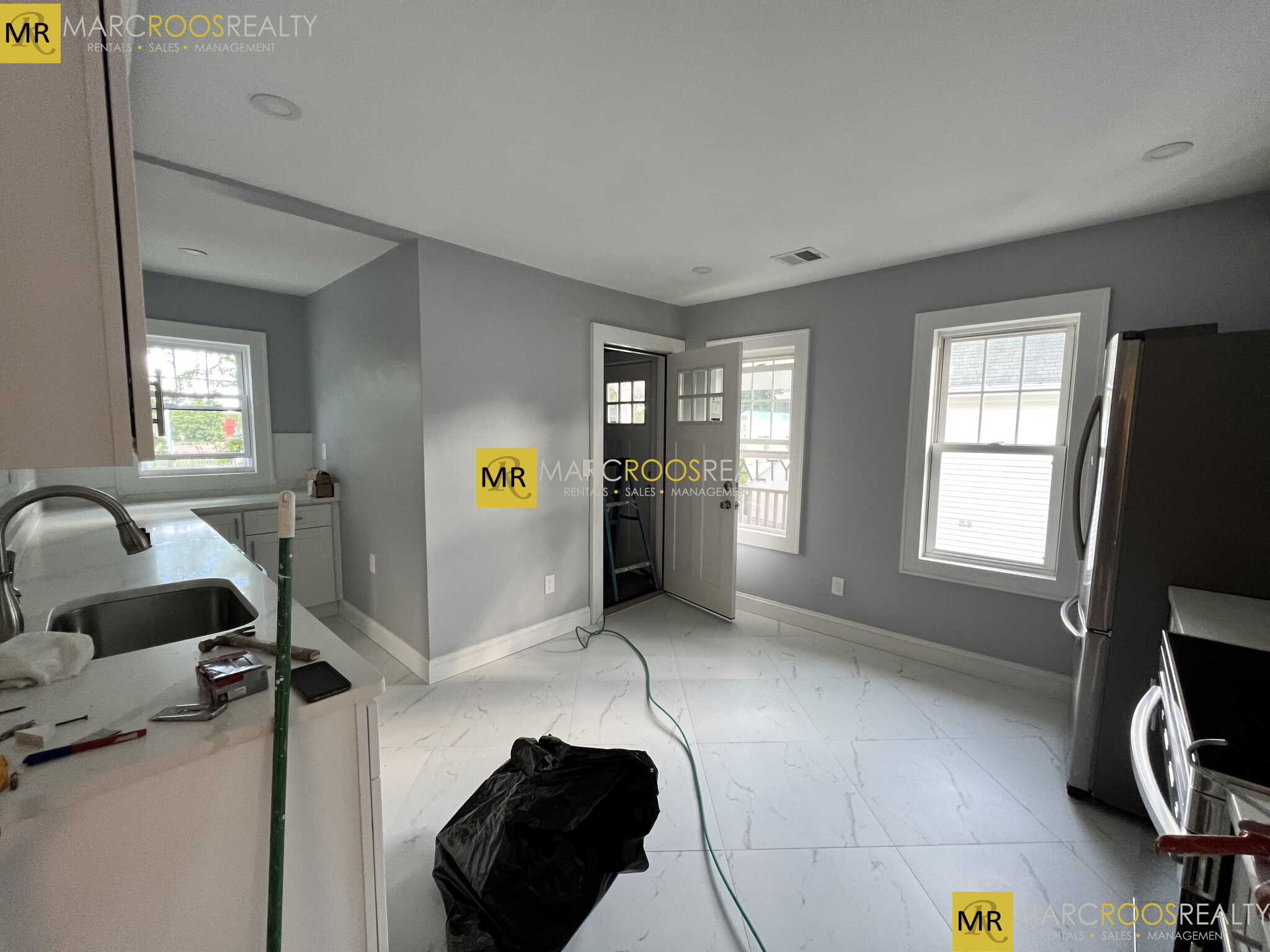 10 Lawrence St, Watertown