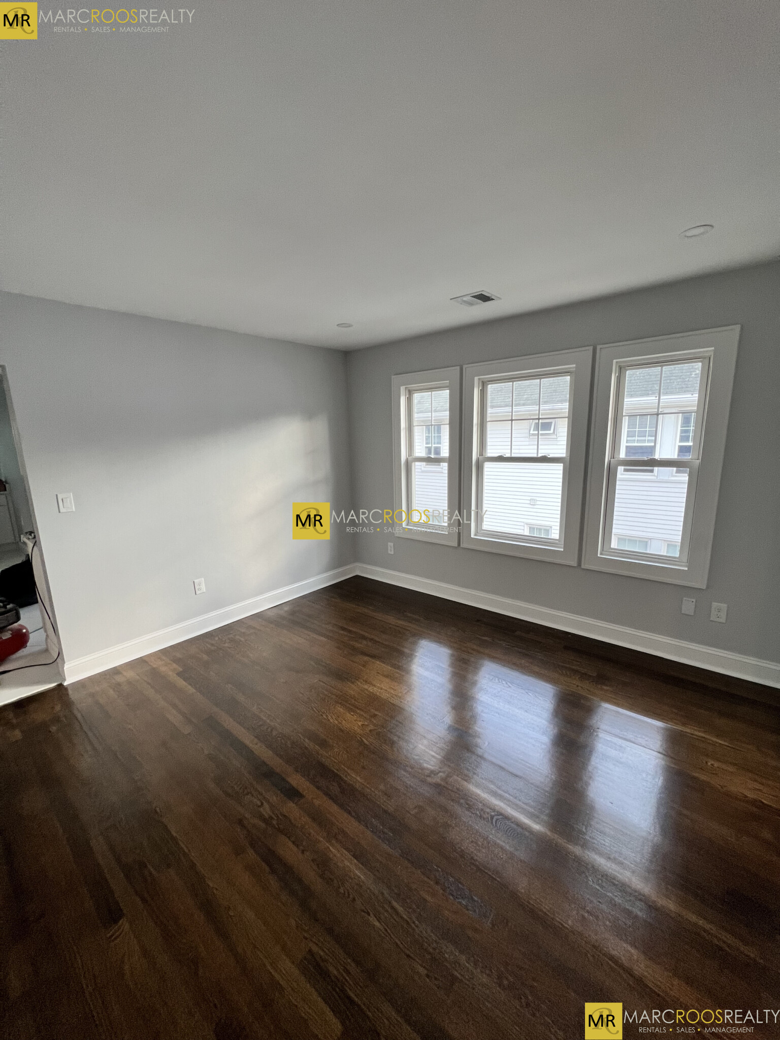 10 Lawrence St, Watertown