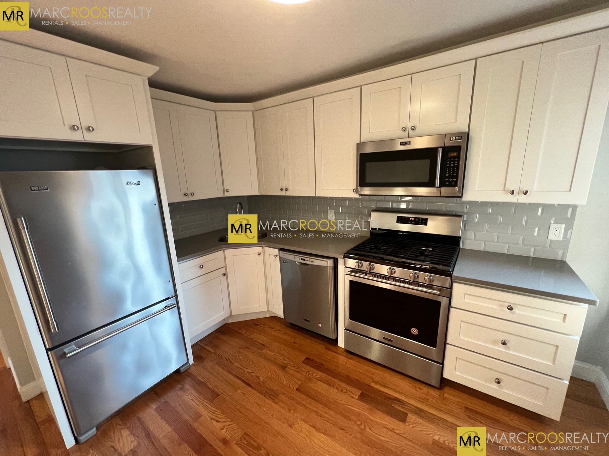 26 Chelsea St, East Boston