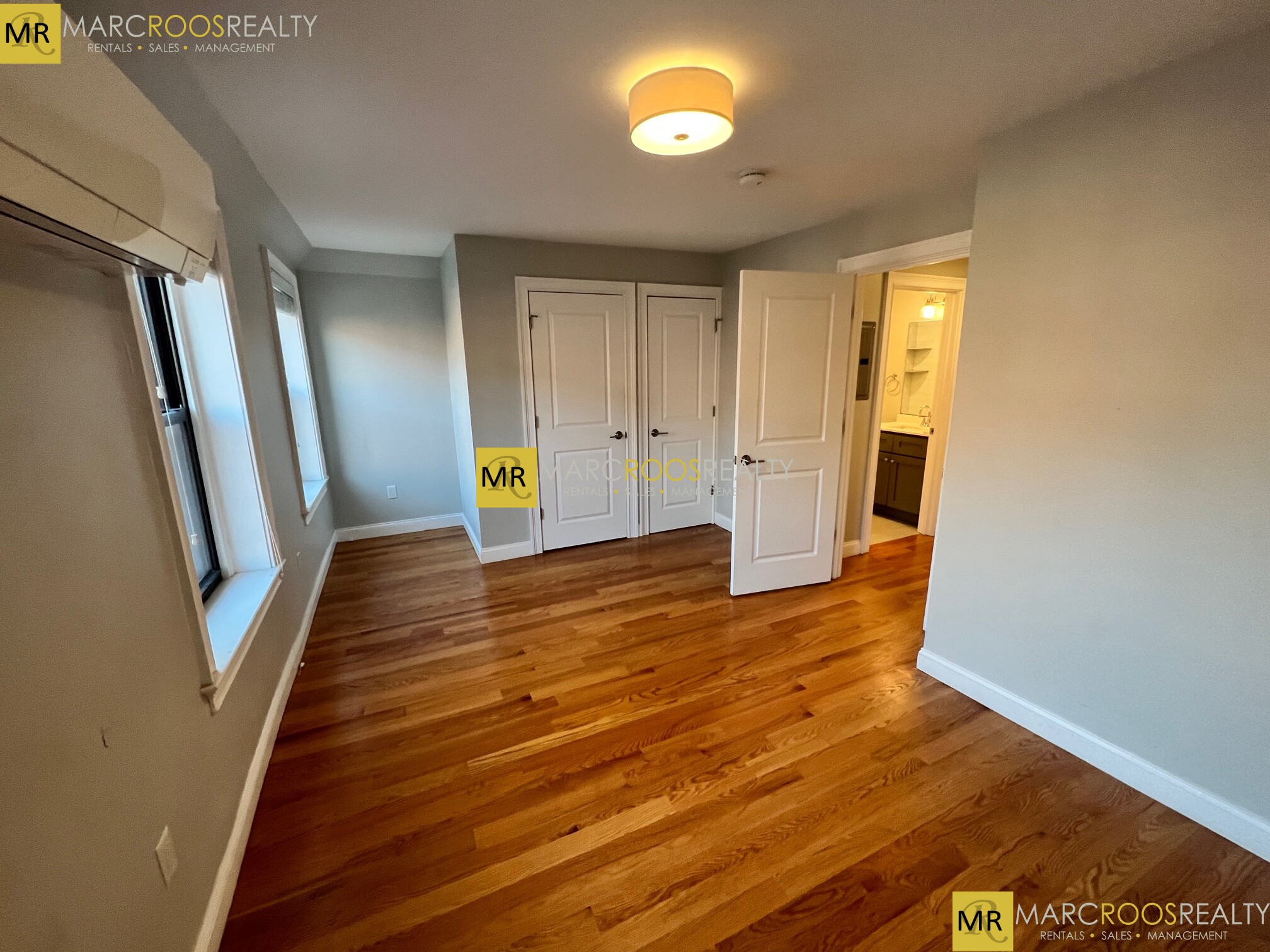 26 Chelsea St, East Boston