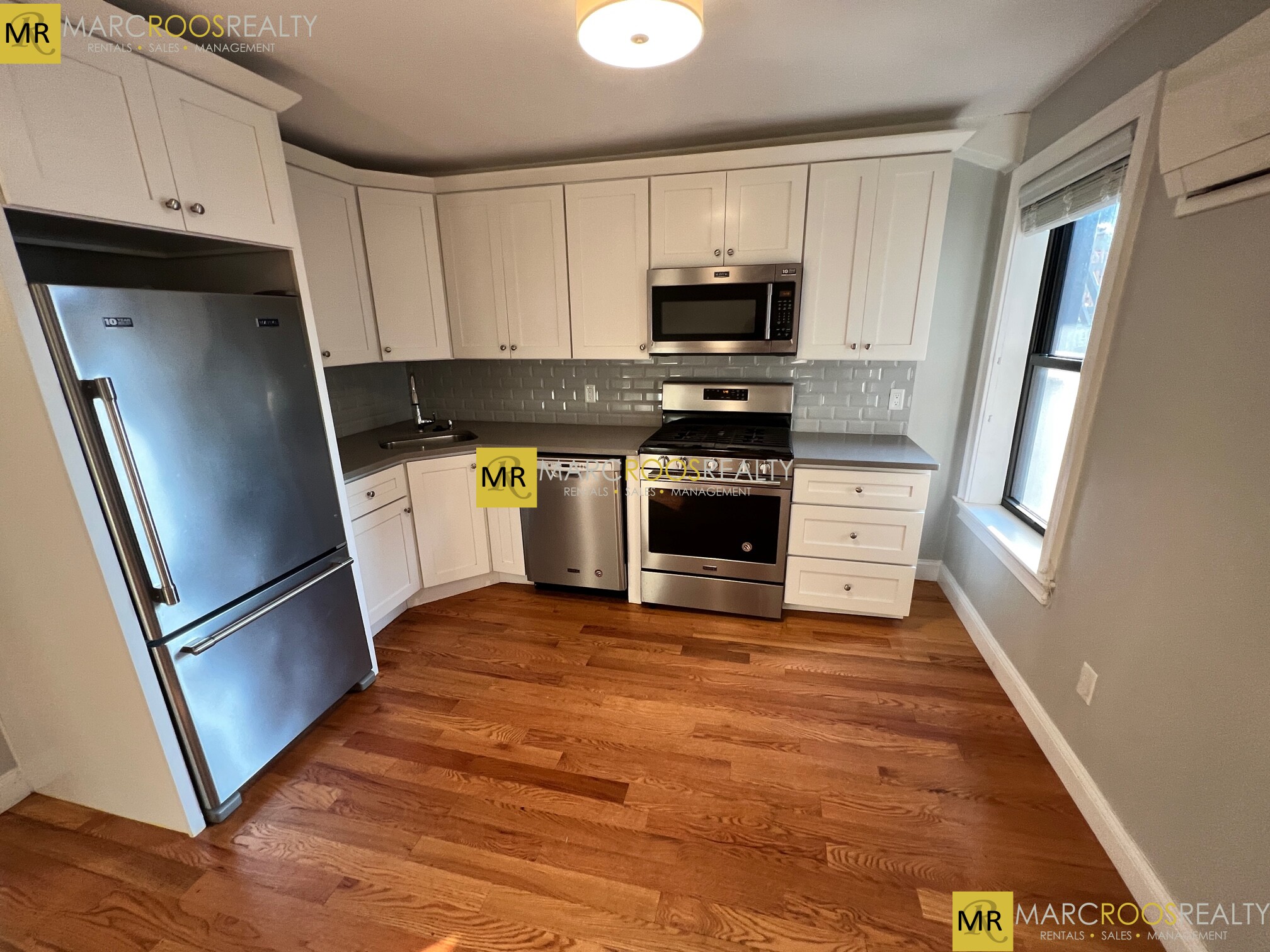 26 Chelsea St, East Boston