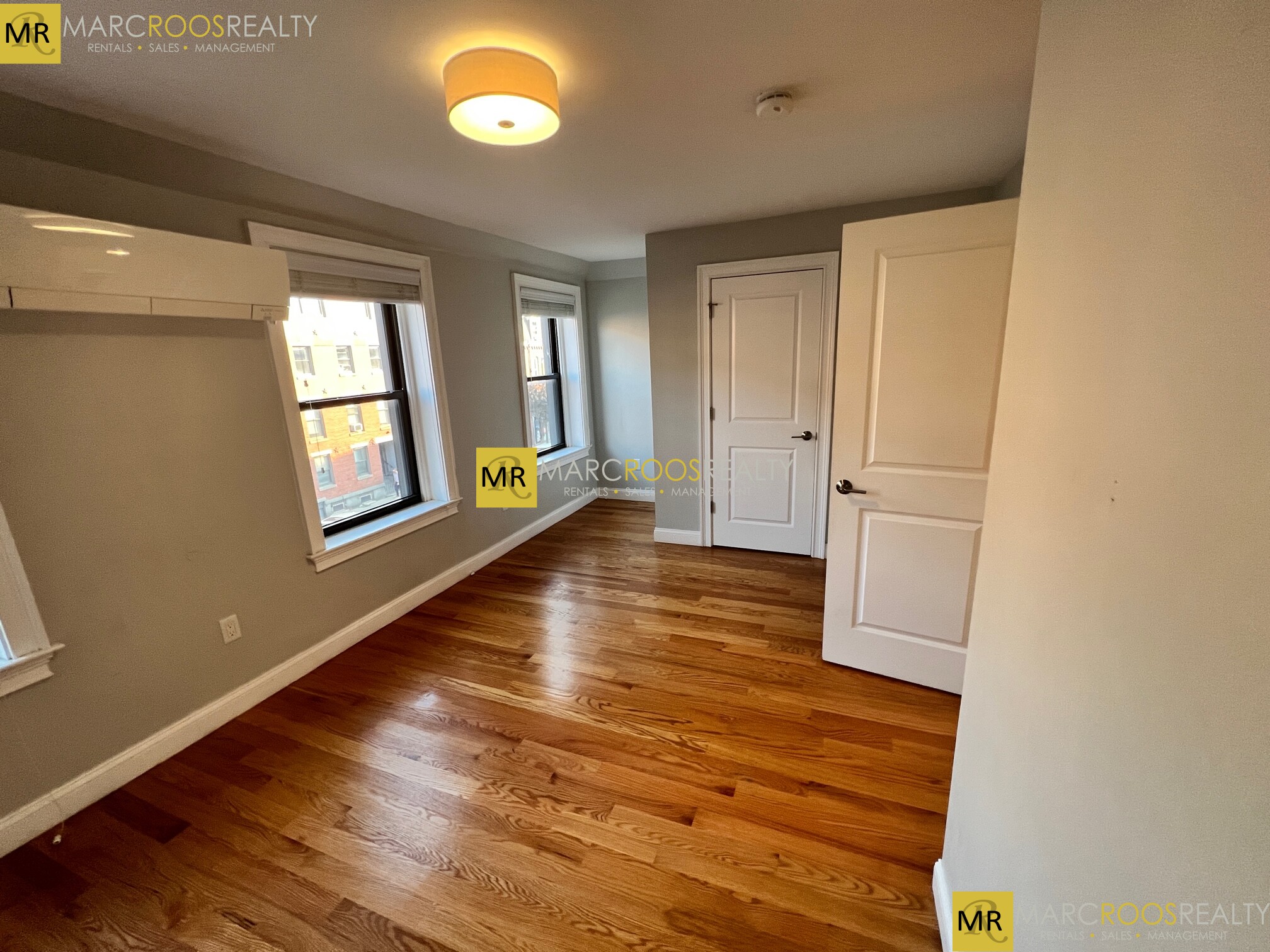 26 Chelsea St, East Boston