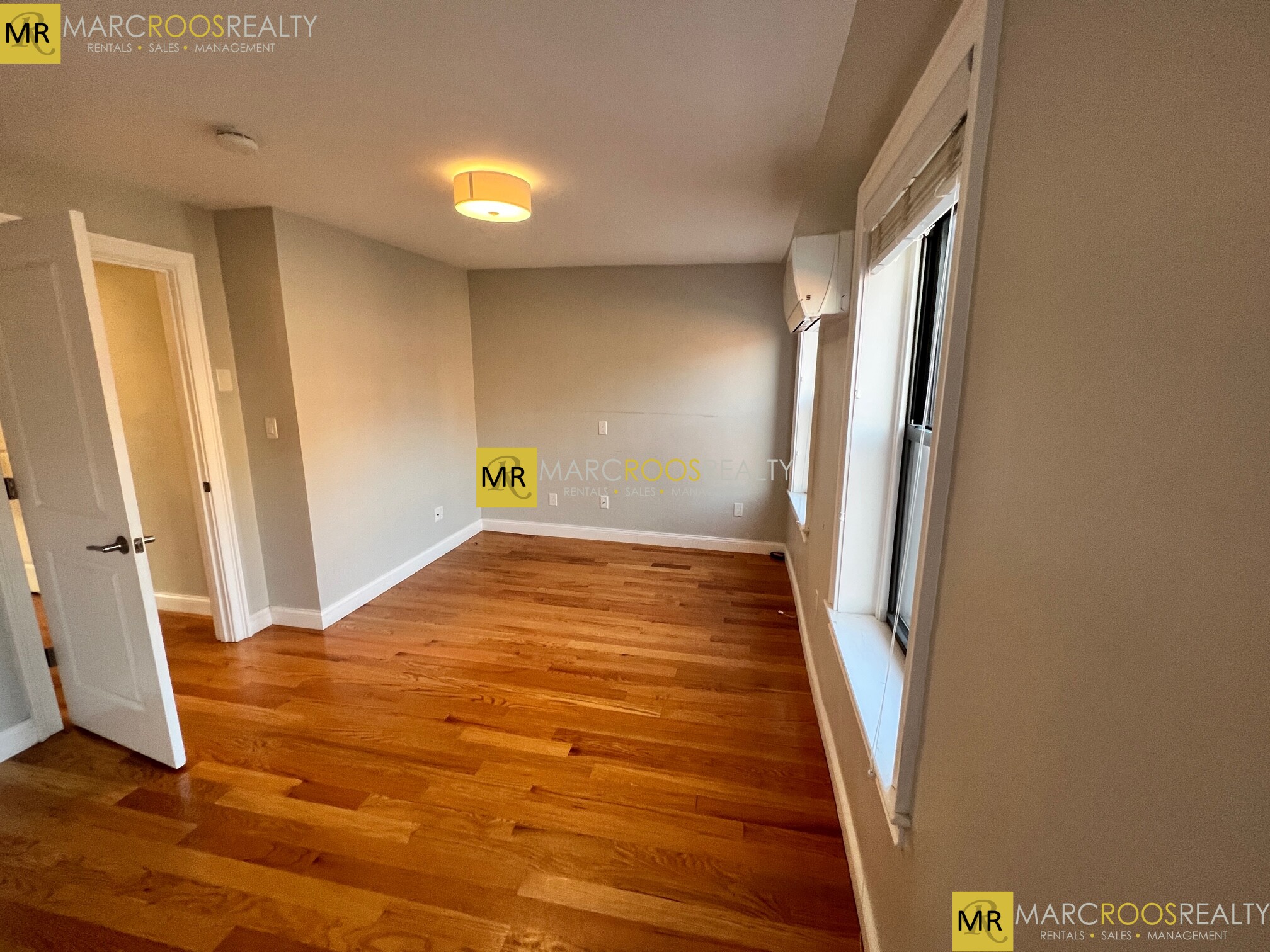 26 Chelsea St, East Boston