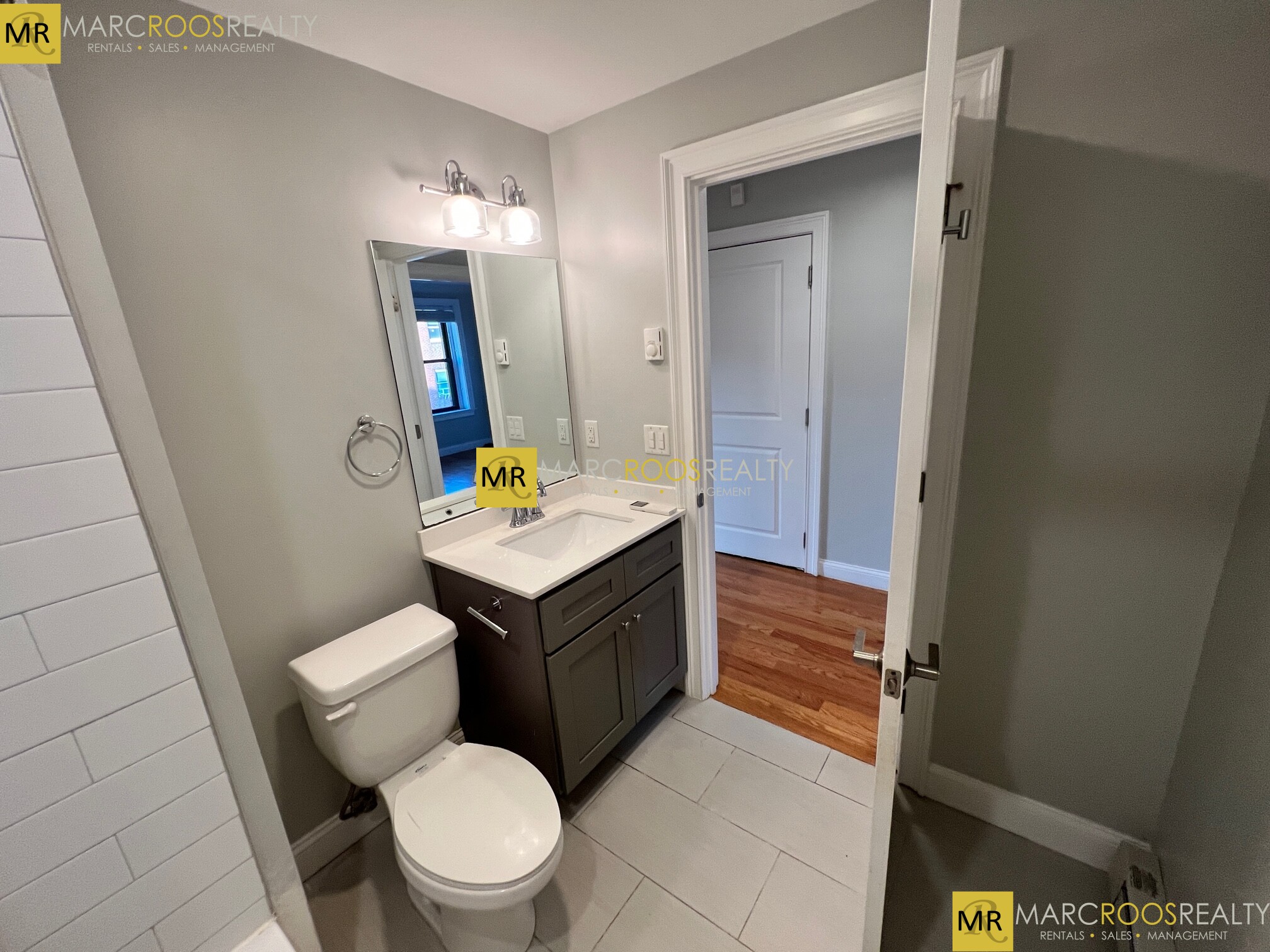 26 Chelsea St, East Boston