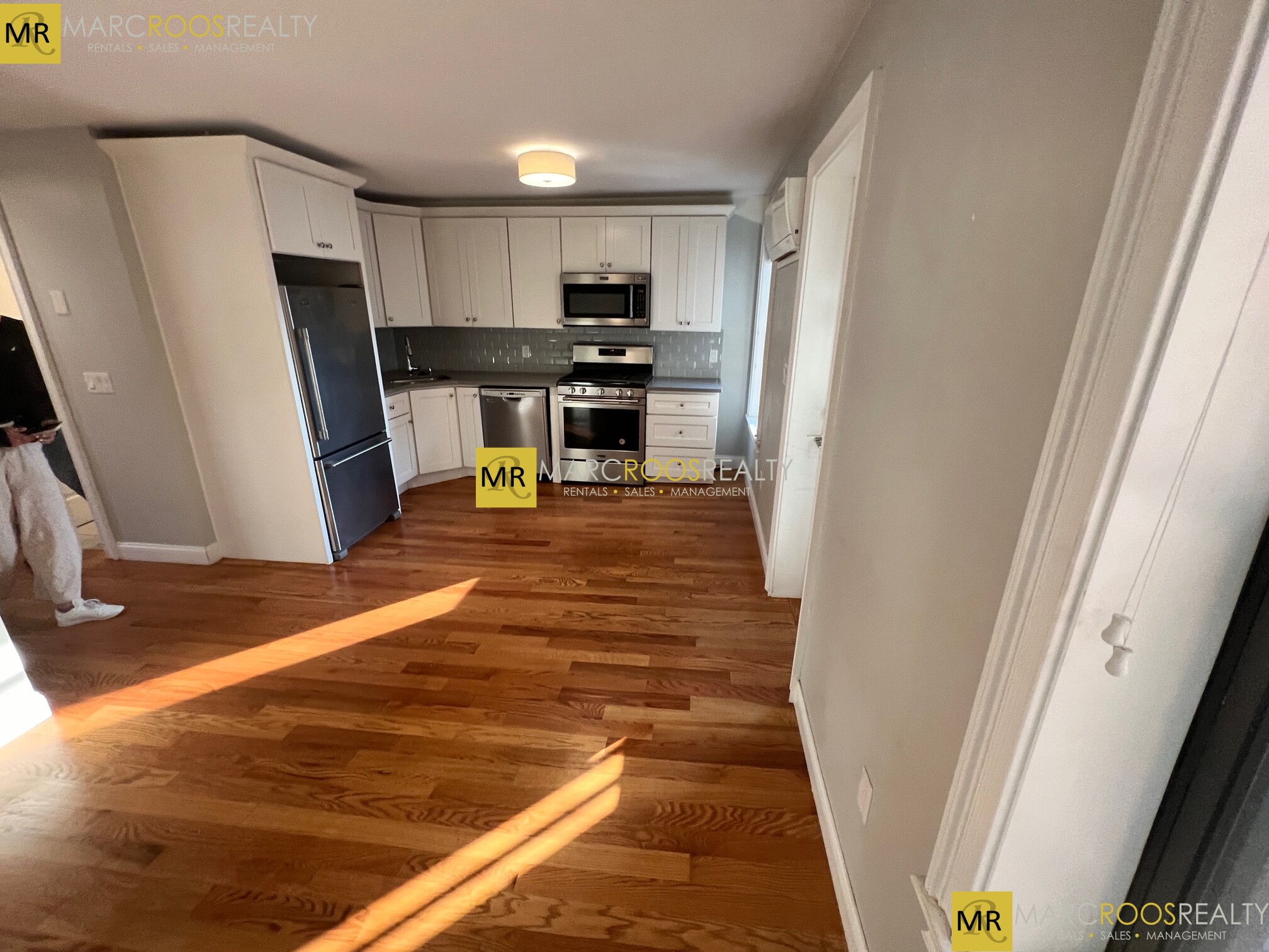 26 Chelsea St, East Boston