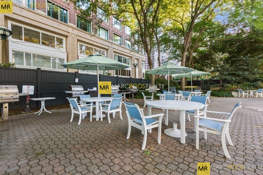 65 East India Row, Waterfront