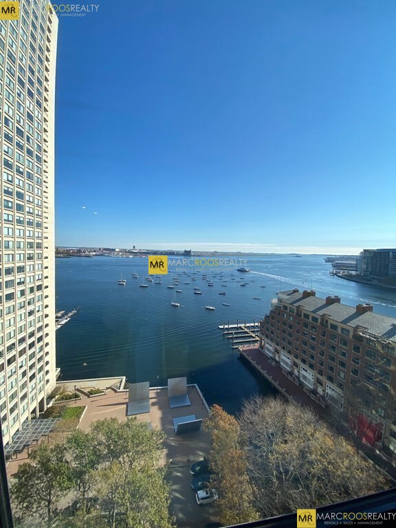 65 East India Row, Waterfront