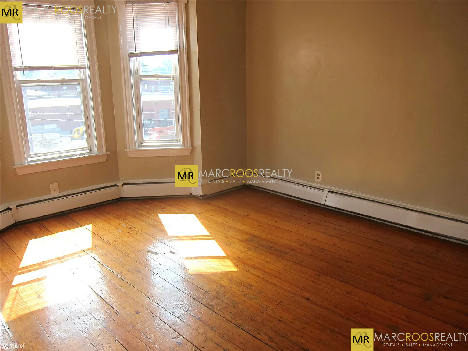 196 Norfolk Ave, Roxbury