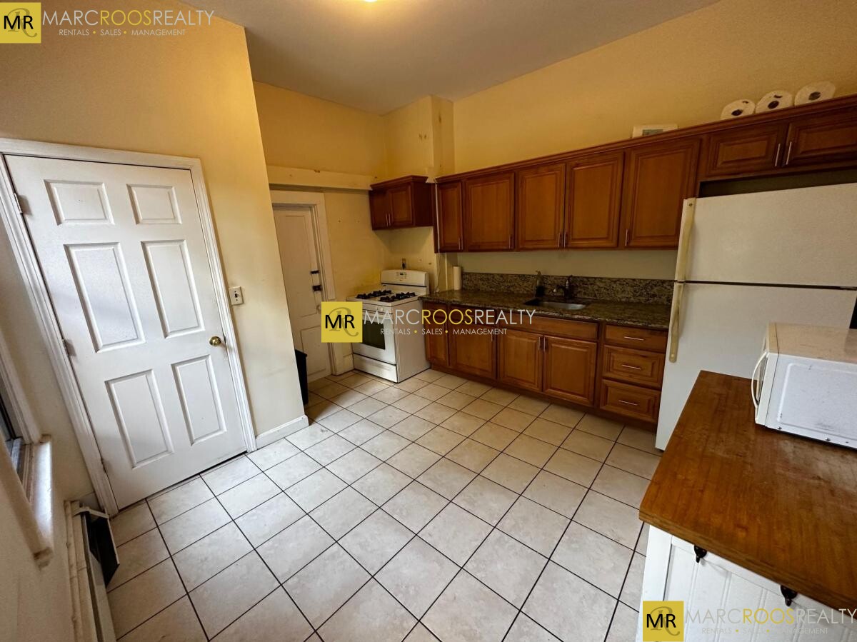 183 Harvard St, Cambridge