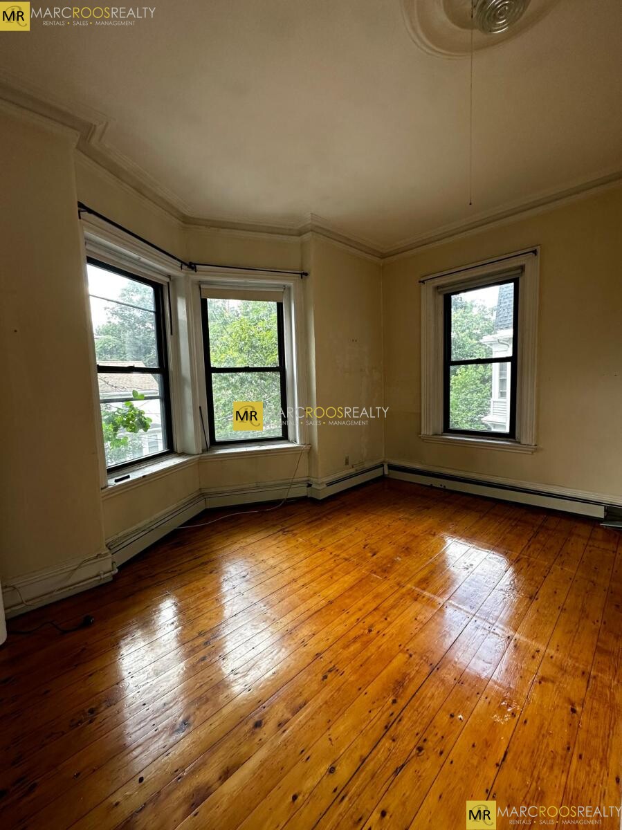 183 Harvard St, Cambridge