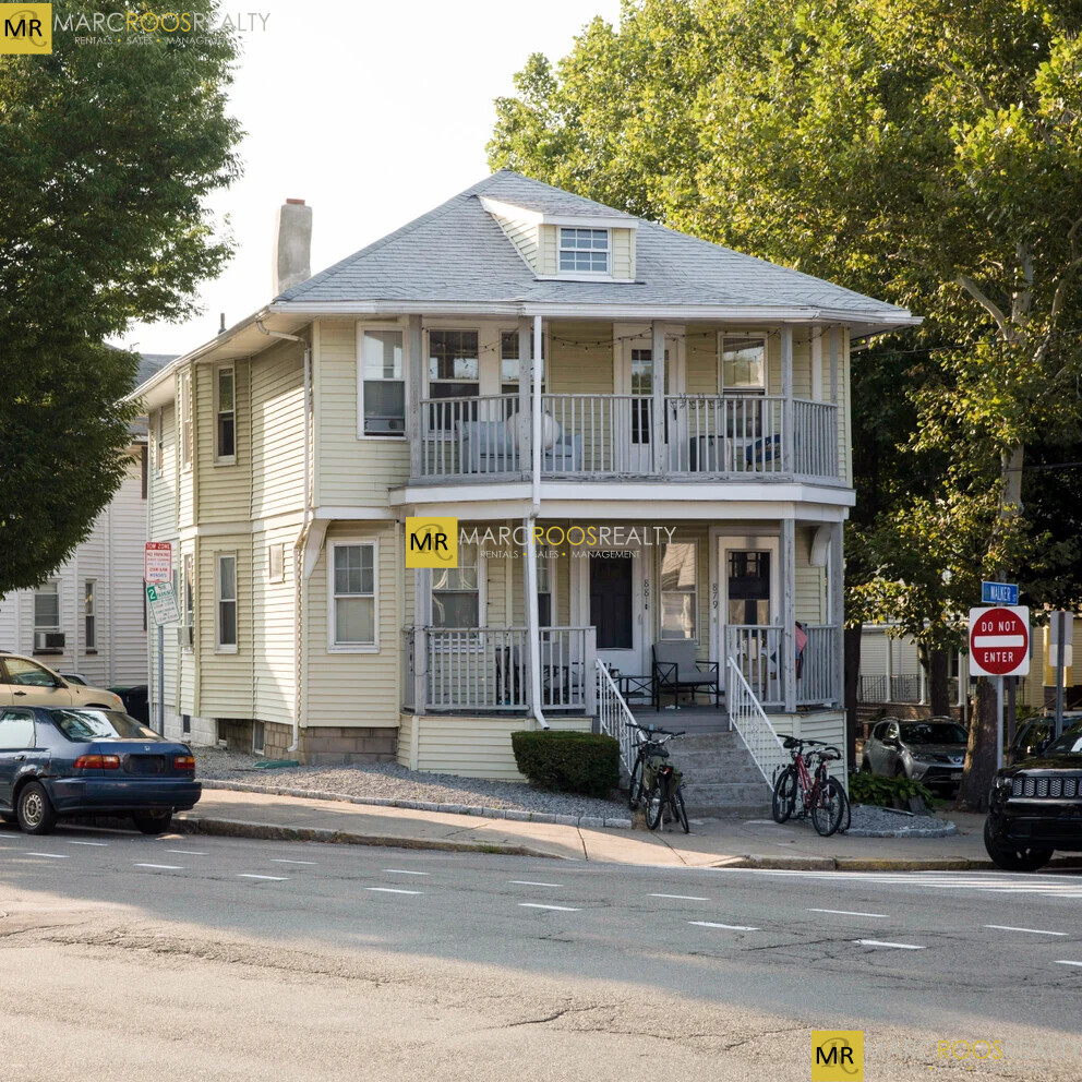 258 Main St, Tufts University