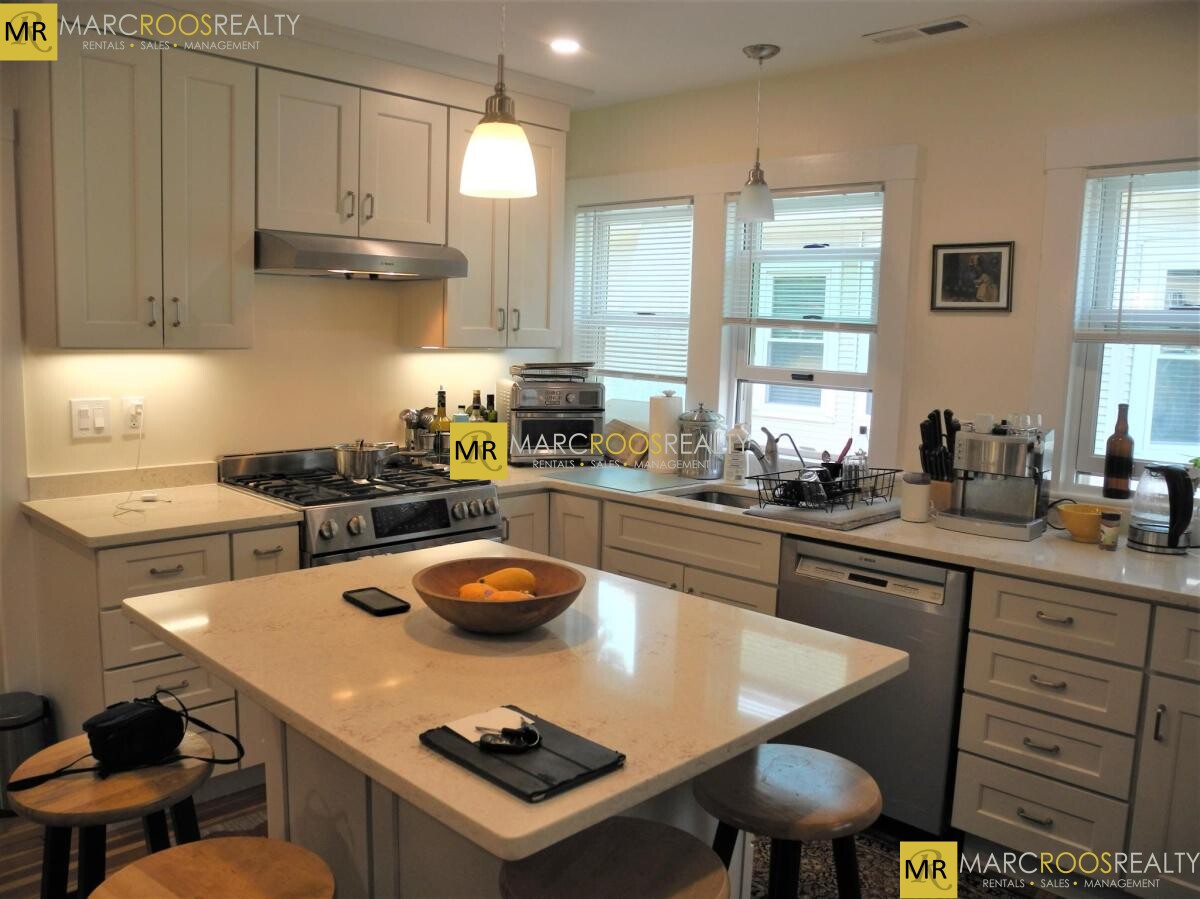 20 Ricker Terr, Newton Corner