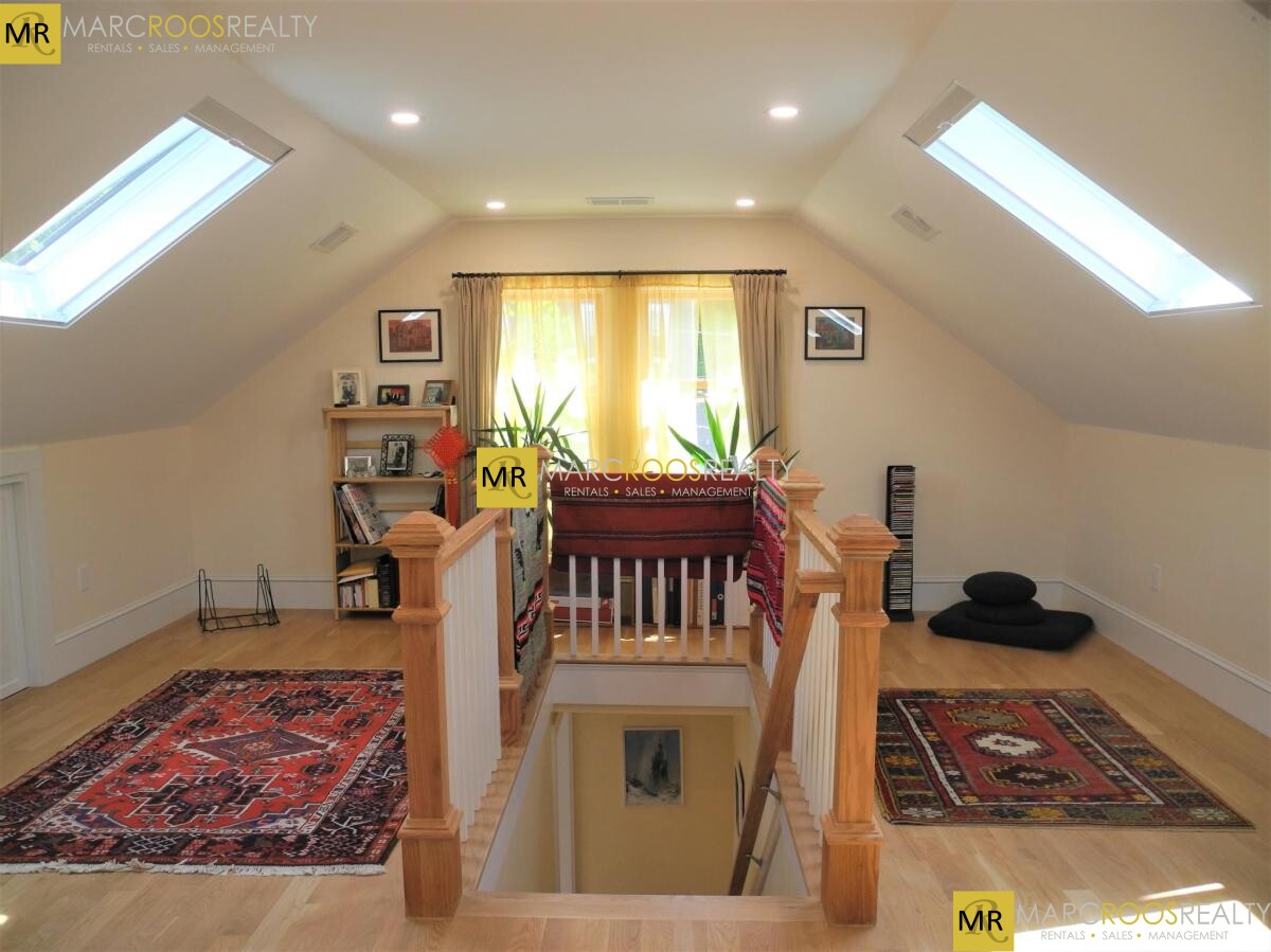 20 Ricker Terr, Newton Corner