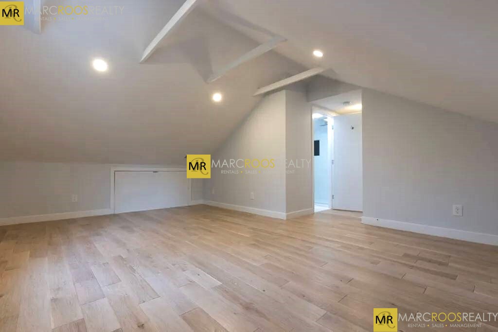 12 Belmont St, Newton Corner
