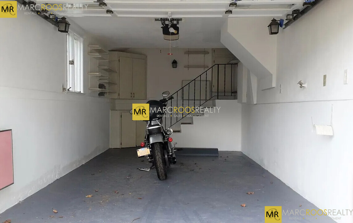 7 Middle St, Watertown