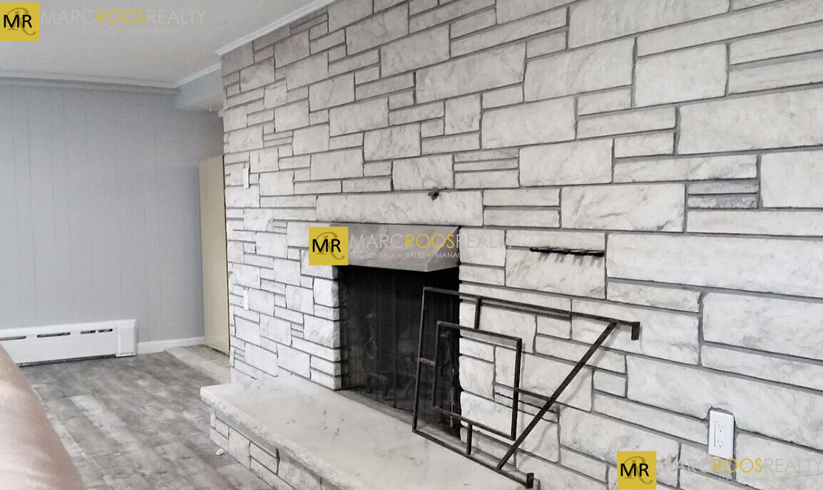 7 Middle St, Watertown