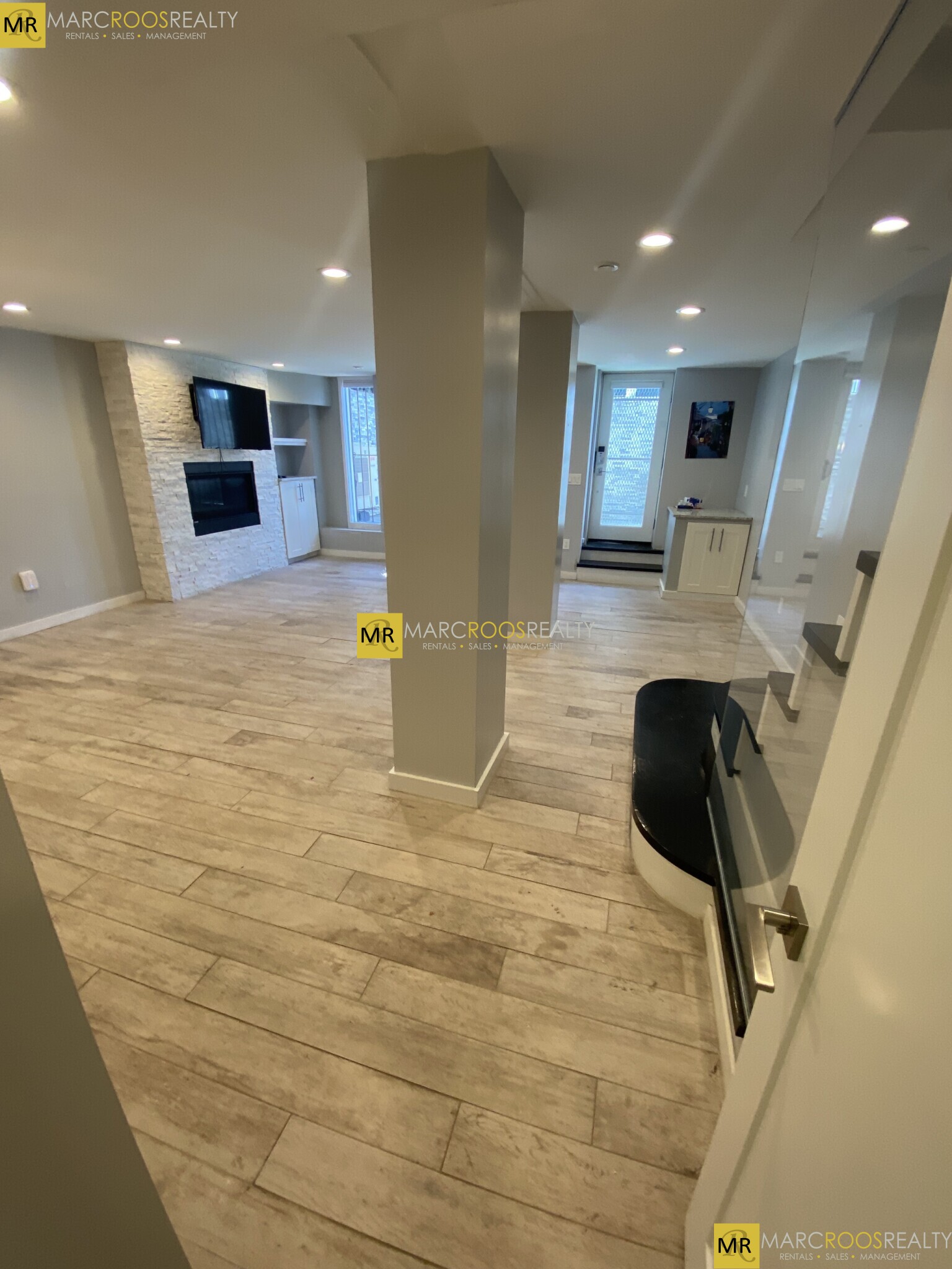469 Massachusetts Ave, South End