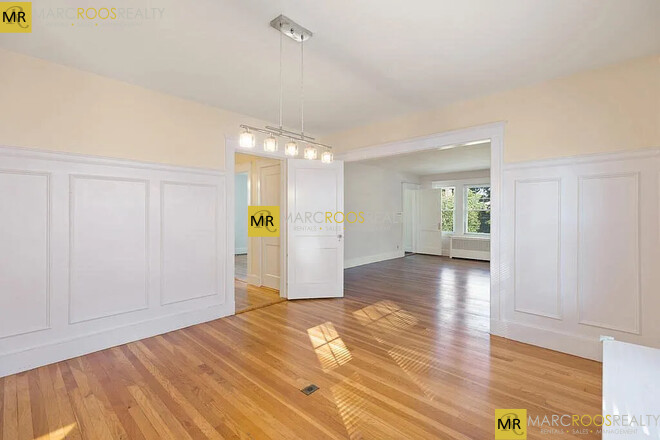 47 Crosby Rd, Chestnut Hill