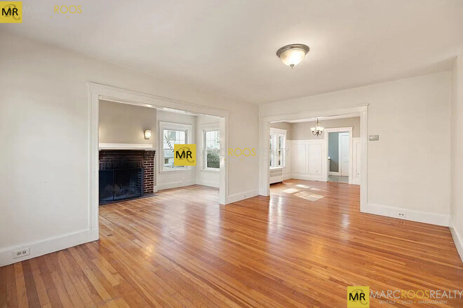 47 Crosby Rd, Chestnut Hill